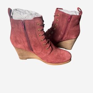 NWOB Diba Wedge Booties Size 8M Lace Up Suede Leather Ankle Boots Maroon Red